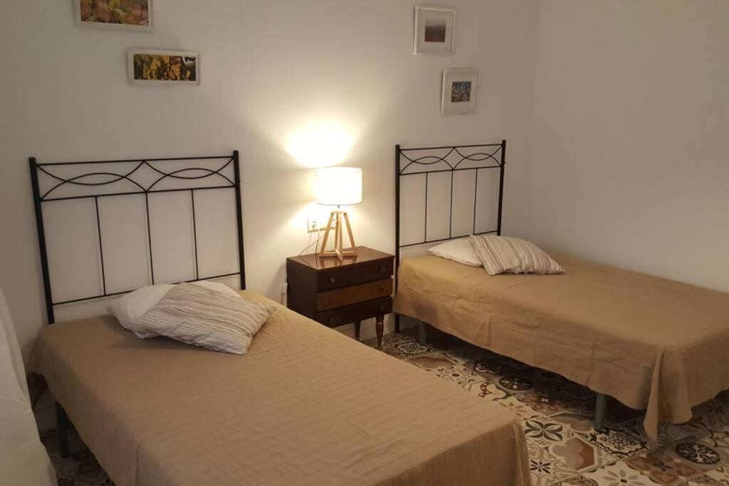 Apartamento Con Encanto, Entrada Privada Valdepeñas Exteriör bild